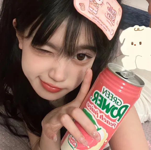 小奶龙驾到我在荒年带全家发大财