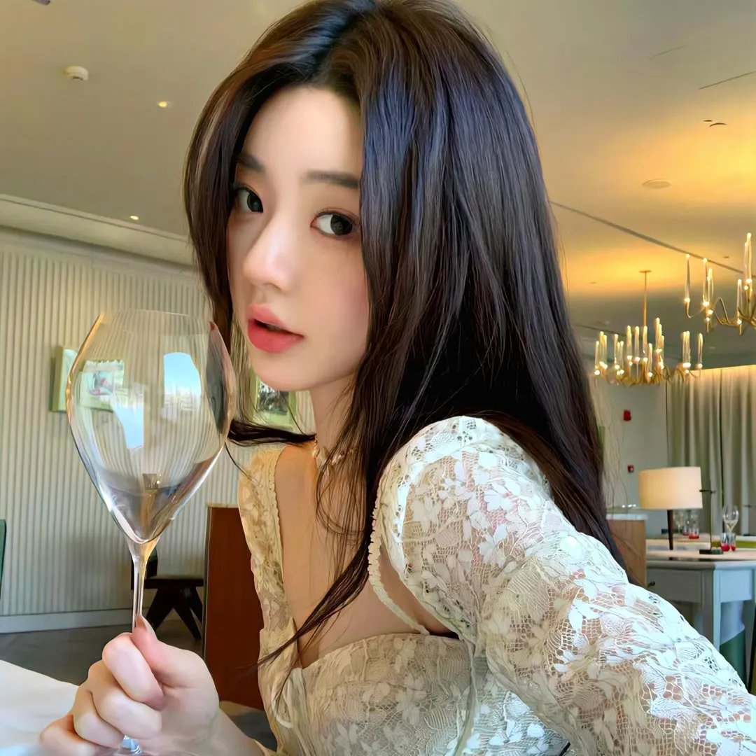 在相亲节目上闪婚五十岁霸总